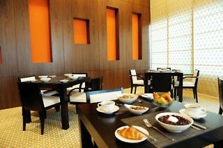 Staybridge Suites Abu Dhabi - Yas Island