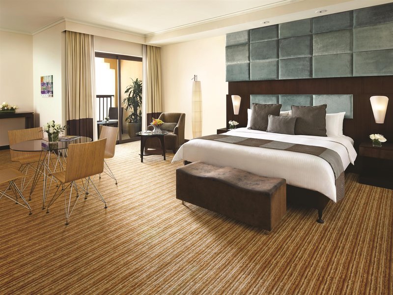 Traders Hotel Qaryat Al Beri