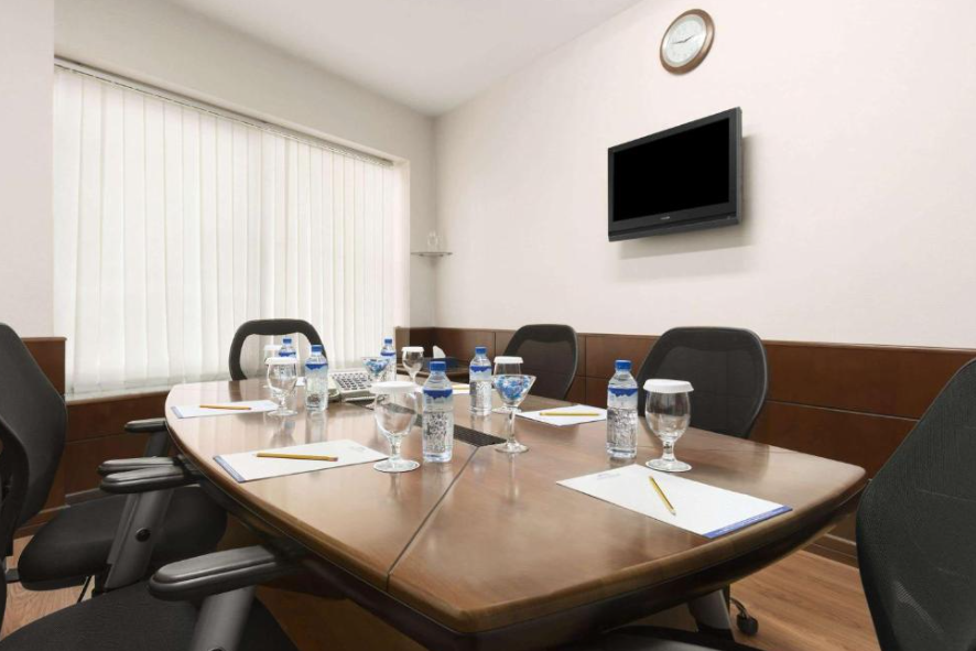 Howard Johnson Bur Dubai