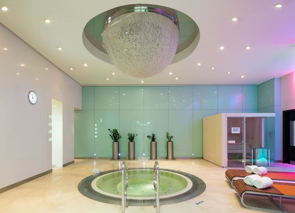 Dubai International Hotel