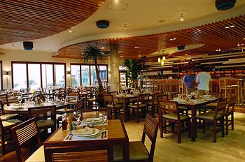 Dubai Marine Beach Resort and Spa