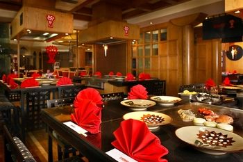 Movenpick Dubai Grand Al Bustan