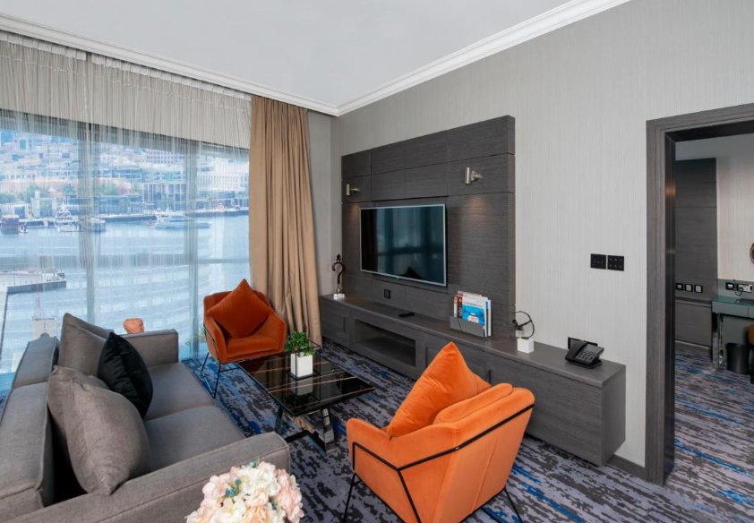 Edge Creekside Hotel