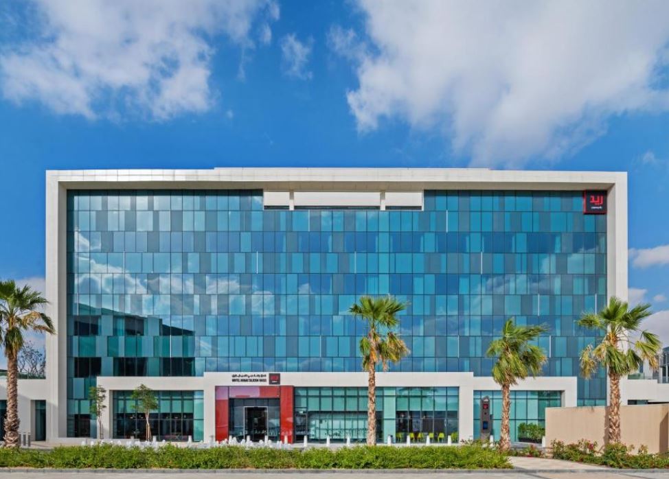 Radisson Red Hotel Dubai Silicon Oasis