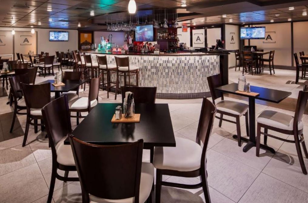 Best Western Plus Montreal Downtown Hotel Europa