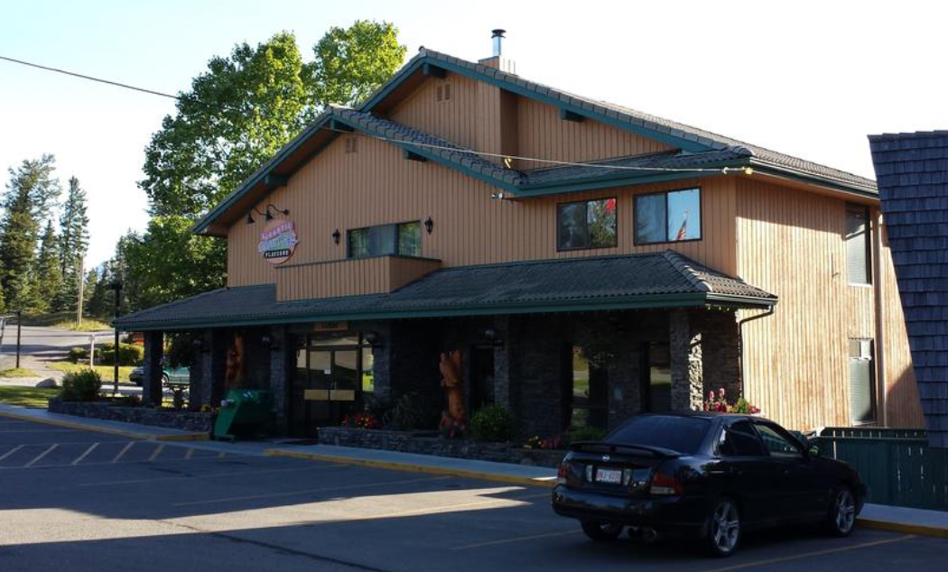 Douglas Fir Resort & Chalets