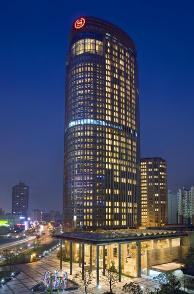Sheraton Grand Shanghai Pudong Hotel & Residences