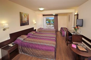 Okeanos Beach Hotel