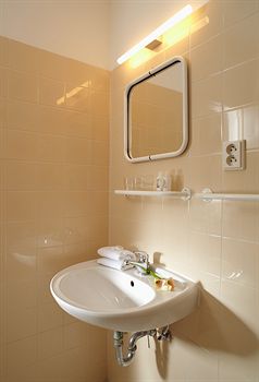 Comfort Hotel Prague City East