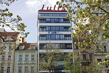 EA Hotel Juliš