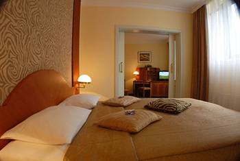 EA Hotel Royal Esprit