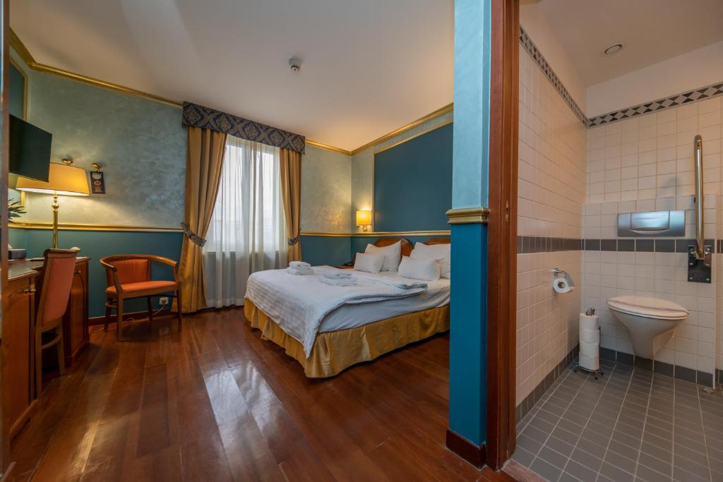 Hotel Kinsky Fountain