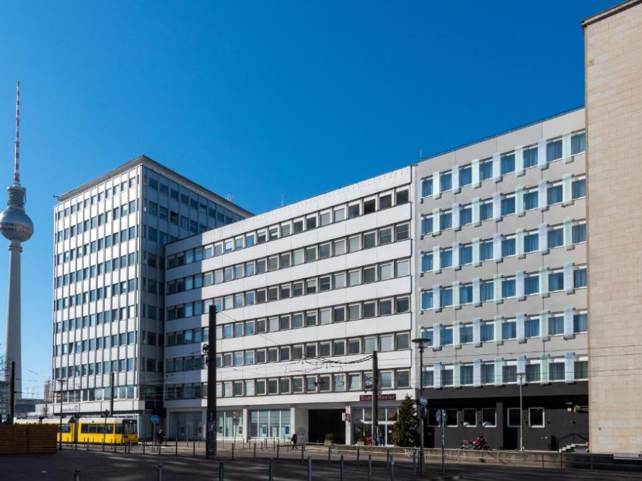 green Berlin Alexanderplatz