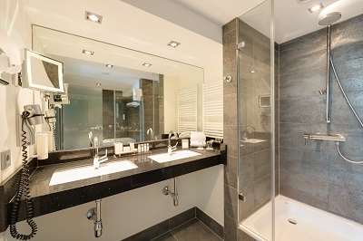 NOVINA HOTEL Wöhrdersee