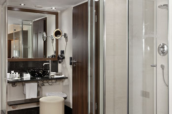 Fleming's Hotel Frankfurt Main-Riverside