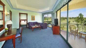 HILTON PYRAMIDS GOLF RESORT