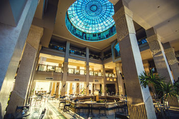 Sunny Days El Palacio