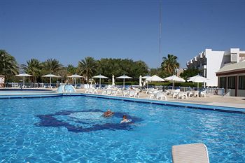 Meraki Resort
