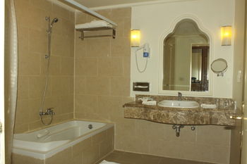 Sunrise Diamond Beach Resort