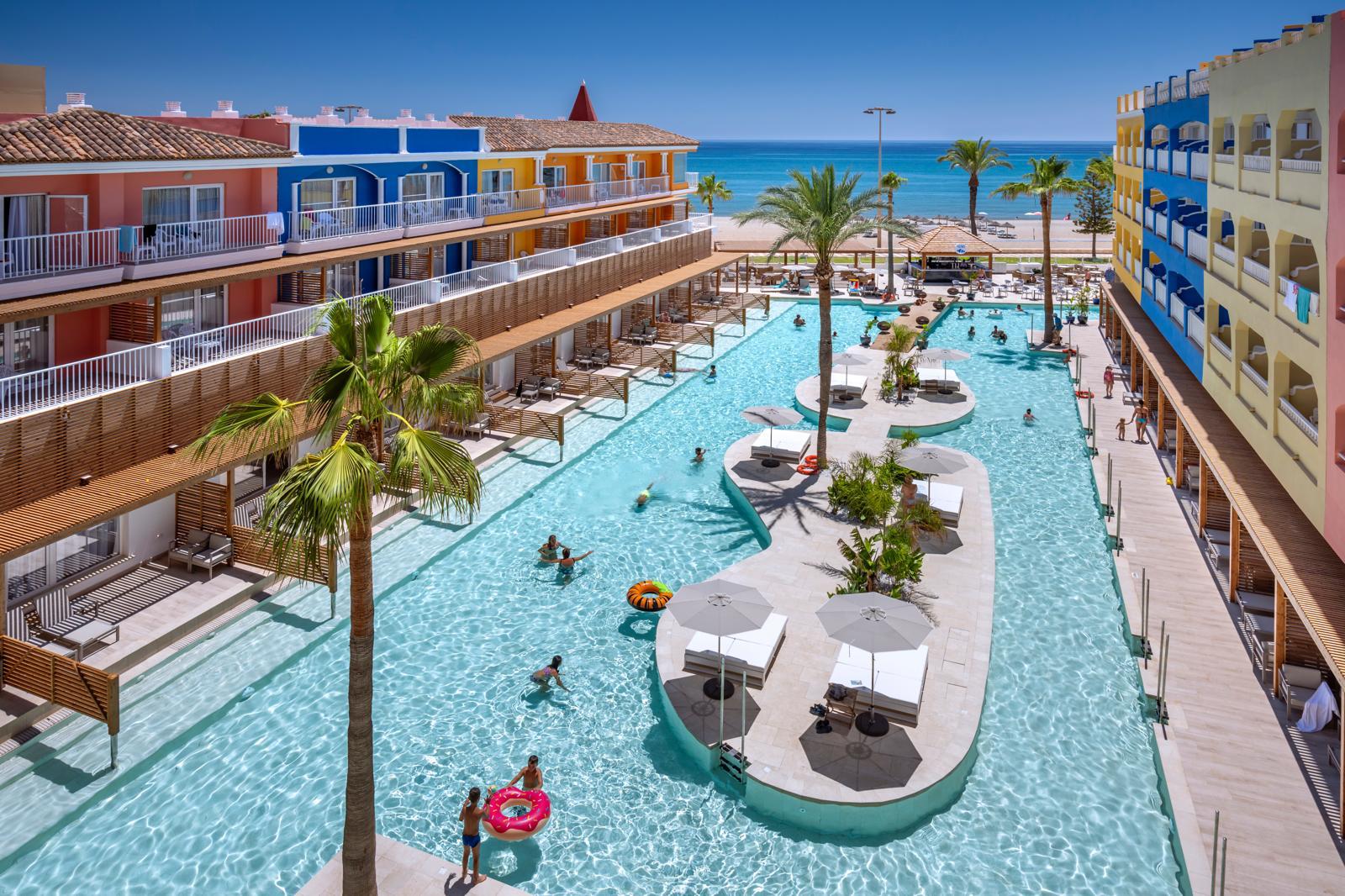 Mediterraneo Bay Hotel & Resort 