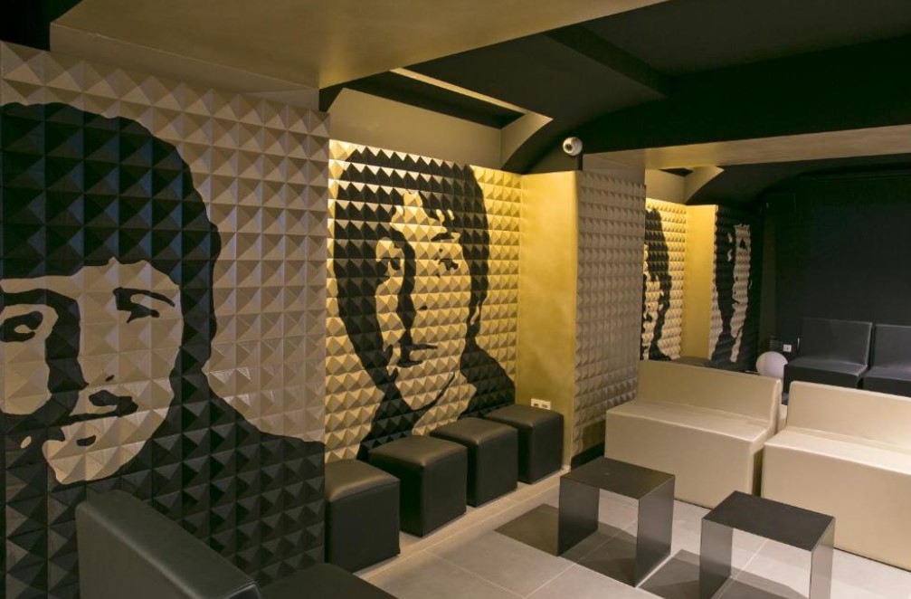 Sant Jordi Hostels Rock Palace