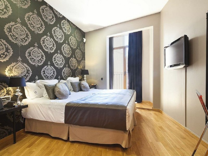 Uma Suites Luxury Midtown