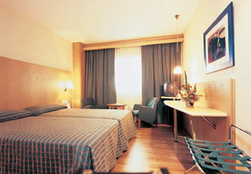 Hotel City Express Santander Parayas