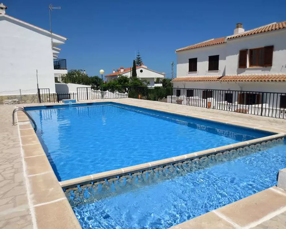 APARTAMENTOS CON PISCINA PEÑISCOLA 3000