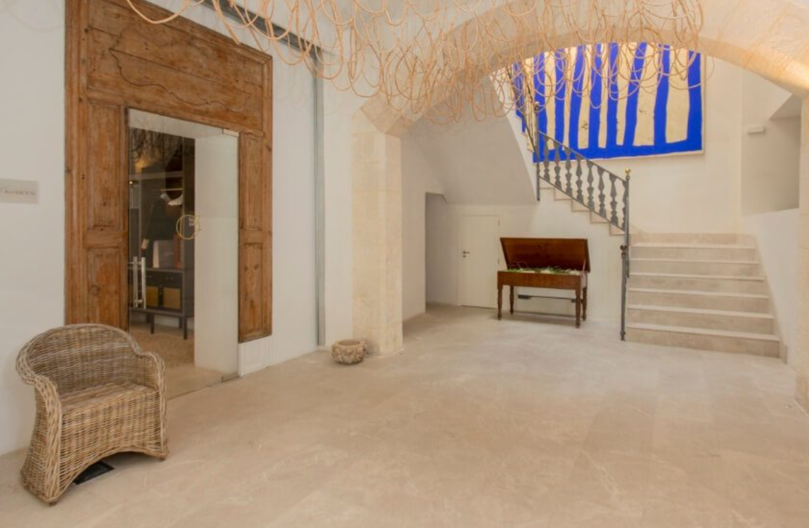 Icon Rosetó by Petit Palace