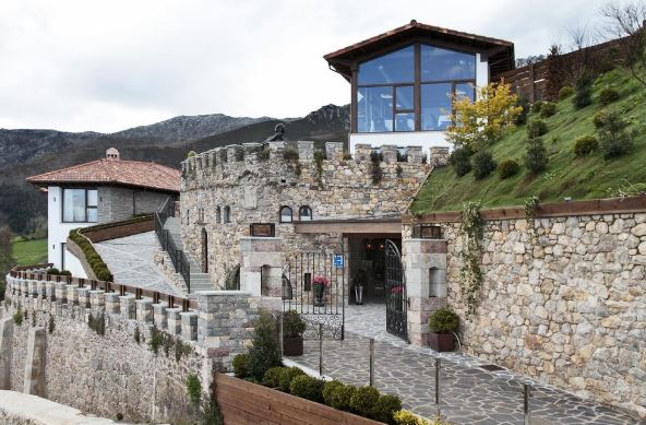 Puebloastur Eco - Resort Wellness & Spa