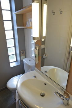 ibis Avignon Centre Pont de l'Europe