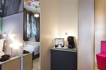Lyric Hotel Paris
