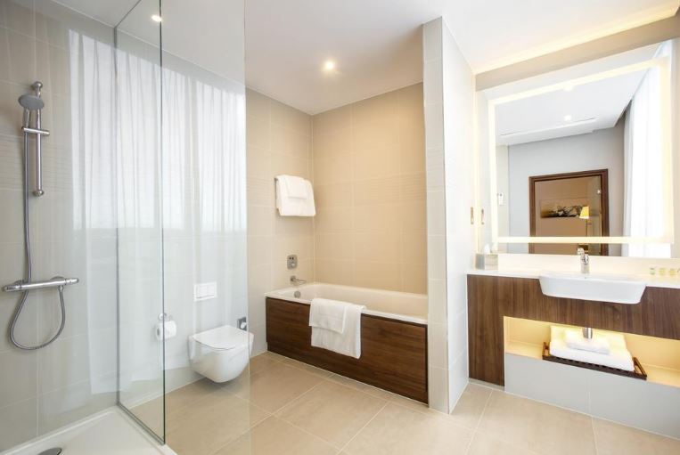 COURTYARD EDINBURGH WEST