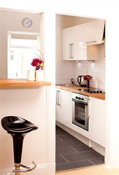 Glen Mhor Hotel & Apartments
