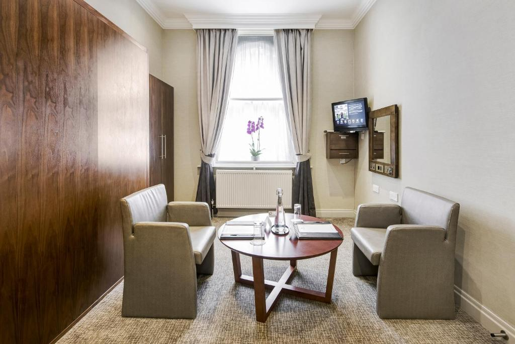 Gem Langham Court Hotel