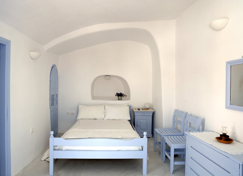 Armeni Village Rooms & Suites