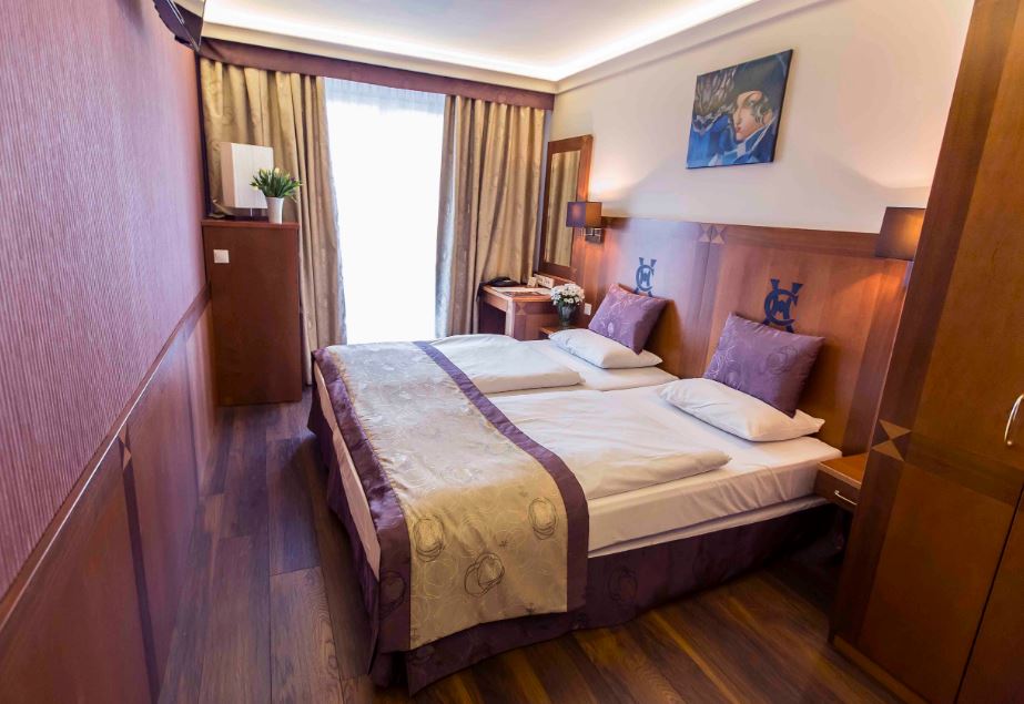 EXE Carlton Budapest