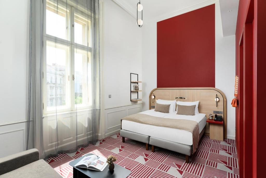 Hotel Oktogon Haggenmacher by Continental Group