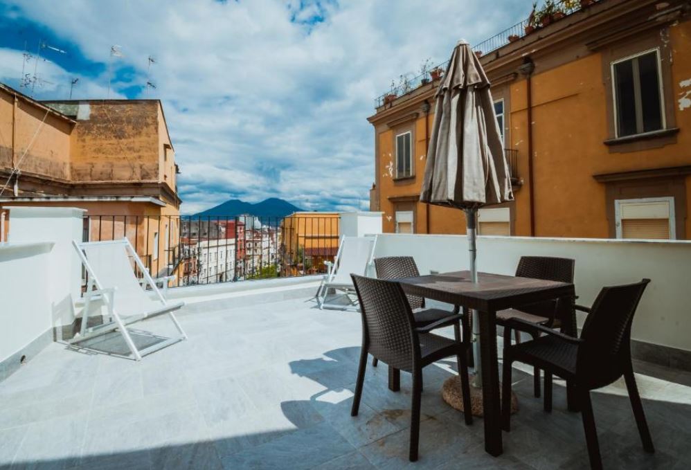 Palazzo Settembrini 49