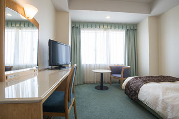 Art Hotel Osaka Bay Tower