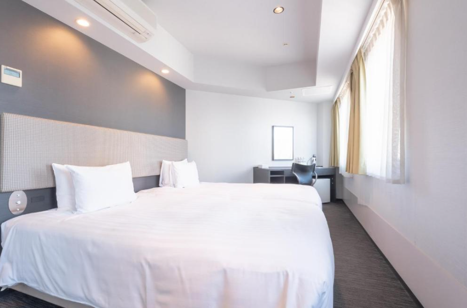 E Hotel Higashi Shinjuku