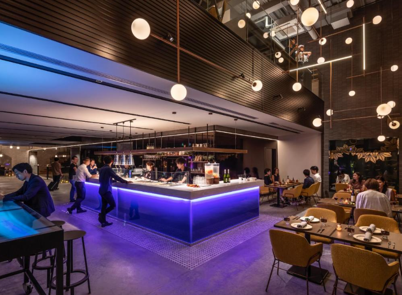 The Lively Osaka Honmachi