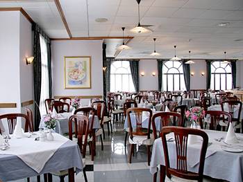 Gillieru Harbour Hotel