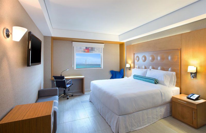 Aloft Cancun
