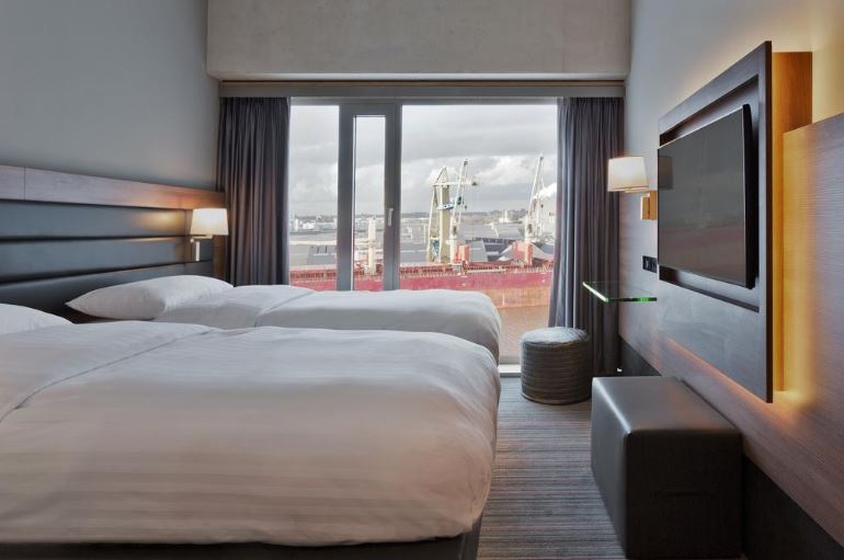 Moxy Amsterdam Houthavens