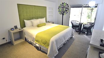 Riande Aeropuerto Hotel & Casino