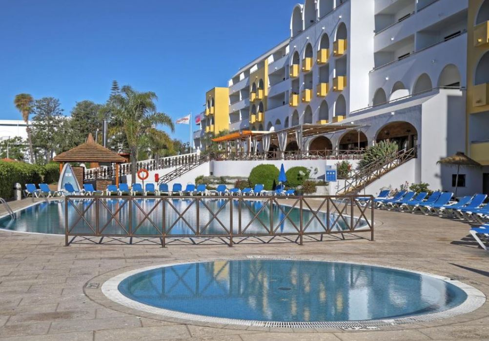 Paladim & Alagoa Mar Aparthotels