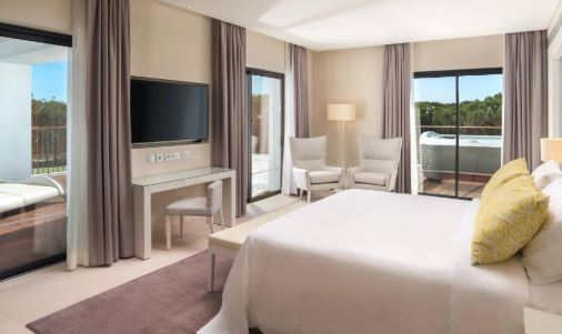 Pine Cliffs Resort Suites