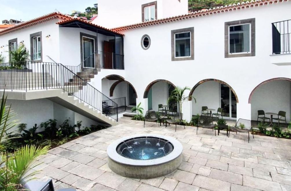 Pestana Fisherman Village