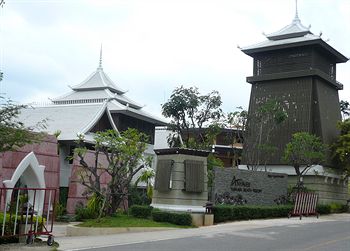 ANYAVEE TUBKAEK BEACH RESORT